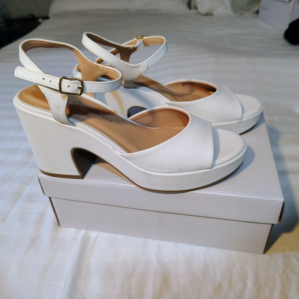 Chinese Laundry Elegant White Sandals Heels
